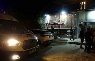 Pazarcıların kavgası silahlar konuştu, genç kız...