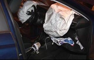 Pendik’te alkollü sürücü evin duvarına çarptı:...