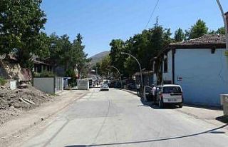 Peş peşe depremlerle sarsılan Yeşilyurt’ta endişeli...