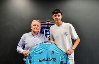 RAMS Başakşehir, Deniz Dilmen’in sözleşmesini...