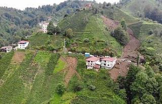 Rize’de şiddetli yağışların verdiği zararlar...