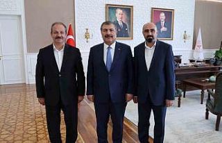 Sağlıkçılardan, Bakan Koca’ya toplu sözleşme...