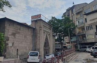 Sahibinden ‘kurumsala kiralık’ 591 yıllık medrese