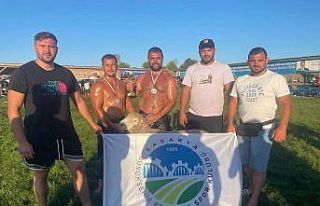 Sakarya Büyükşehir pehlivanlarından önemli başarı