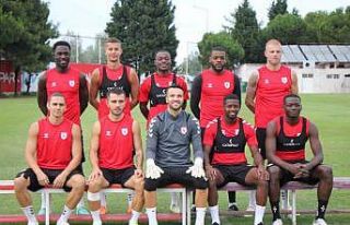 Samsunspor’un 10 yeni transferi görücüye çıktı
