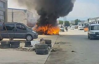 Sanayi sitesinde korkutan yangın