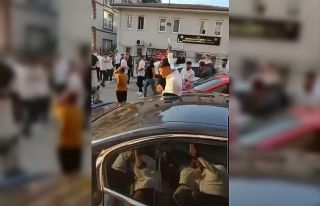 Savaş değil düğün... Sokak arasında tüfeklerle...