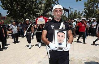 Şehit polis memuru memleketi Hatay’da toprağa...