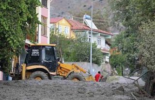 Sel afetinin yaşandığı Üzümlü’de yaralar...