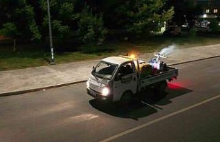 Serdivan’da gece ilaçlamaları sürüyor