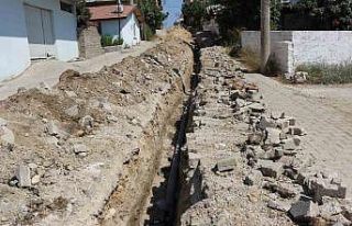 Serik’te 2 mahallenin içme suyu hattı yenilendi