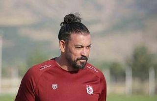 Servet Çetin: “Transferde geç kaldık”