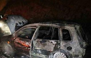 Seyir halindeki otomobil yandı