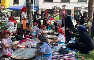 Sındırgılı gençlerden bilim ve kültür şenliği