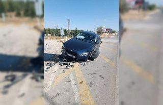 Sırbistan uyruklu biri bebek 2 kişi kazada yaralandı