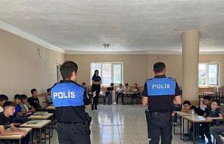 Şırnak’ta polisten Kur’an kursu öğrencilerine...