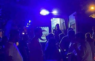 Şişli’de kontrolden çıkan motosiklet devrildi,...