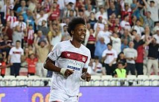 Sivassporlu Clinton N’Jie lige golle başladı