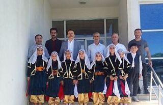 Solhan HEM’de kız öğrencilere folklor kıyafeti...