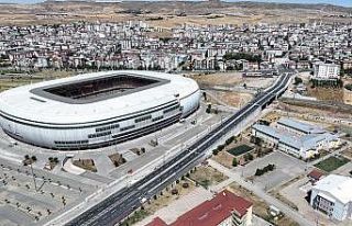 Stadyum yanı üst geçit ve bağlantı yolu hizmete...