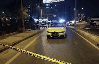 Sultanbeyli’de borç kavgası: Aracını kurşunlayıp...