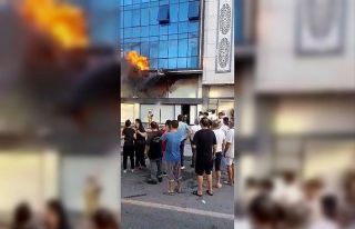 Sultangazi’de tekstil atölyesindeki yangın söndürüldü