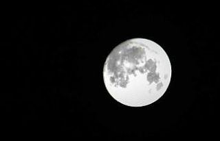 ‘Süper Ay’ Çankırı’da geceyi aydınlattı