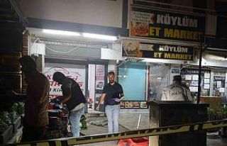 Tarsus’ta silahlı, bıçaklı ve sopalı yol kavgası:...