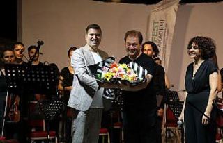 Tayfun Canlı: “Kültür ve sanatın yanındayız”