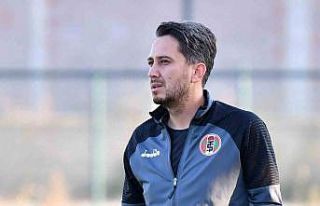 Teknik Direktör Ramazan Çelik Turgutluspor’un...