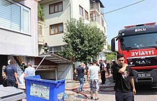 Temizlik malzemelerinin bulunduğu depo küle döndü