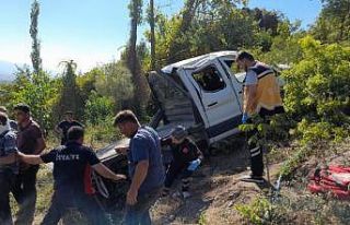 Tokat’ta işçileri taşıyan kamyonet uçuruma...