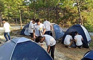 Toroslar’ın gençleri doğa kampında