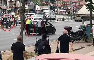 Trafik polisinden örnek davranış