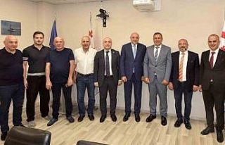 TTSO’dan Sarp Sınır Kapısı’ndaki yoğunluğu...