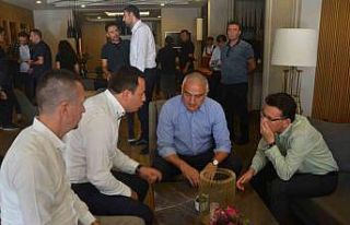 Turizm Bakanı Ersoy, Korkuteli’de muhtarları dinledi