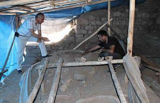 Türkiye’de benzeri yok, 700 bin yıllık metal...