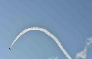 Türkiye’nin ilk kadın akrobasi pilotu ve yerli...