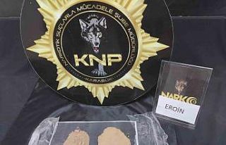 Uyuşturucu operasyonunda eroin ele geçirildi