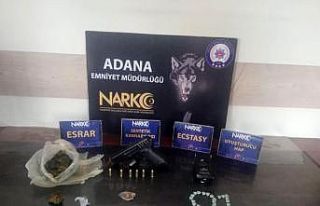 Uyuşturucu sattığı öne sürülen 2 kişi tutuklandı
