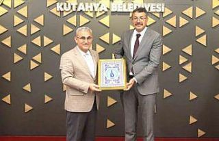 Vali Ali Çelik’ten Belediye Başkanı Alim Işık’a...