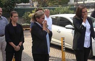 Vali Erol, Yalova’dan gözyaşlarıyla uğurladı