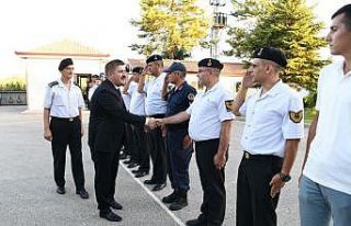 Vali Sarıibrahim, İl Jandarma Komutanlığını...