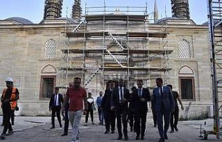 Vali Sezer Selimiye Camii’ni inceledi