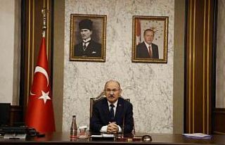 Vali Yaşar Karadeniz Sakarya’da görevine başladı