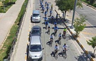 Van Gölü için 7 gün pedal çevirecekler
