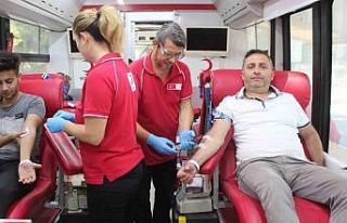 Vatandaşlar hayat kurtarmak için kan verdi