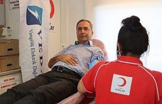 VEDAŞ çalışanlarından kan bağışı