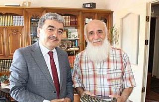 Yaşar Dede’ye evde matematik dersi