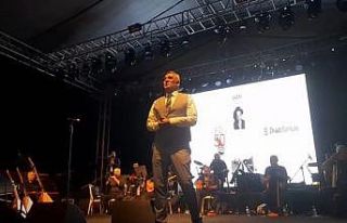 Yavuz Bingöl Malazgirt’te konser verdi
